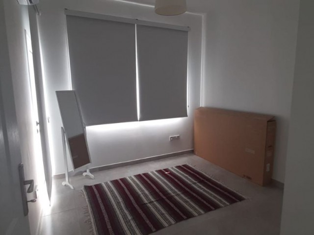 3+1 WOHNUNG ZUM VERKAUF IM ZENTRUM VON GAZİMAĞUSA, IN AUSGEZEICHNETEM ZUSTAND UND MIT TÜRKISCHEM REISEBUS (0533 871 6180)