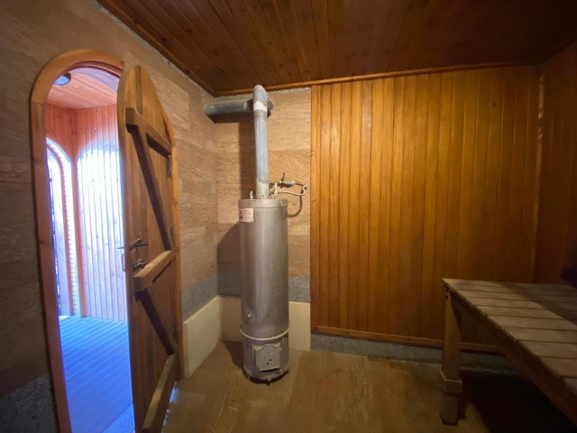 EINE WUNDERBARE 4+1 VILLA MIT SAUNA IN DER REGION ALSANCAK