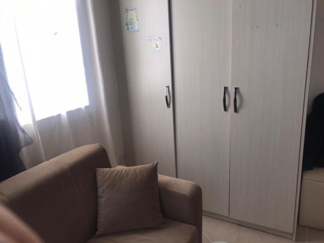 LAPTA'DA SAKİN BİR BÖLGEDE ORTAK HAVUZLU 3+1 SATILIK DAİRE