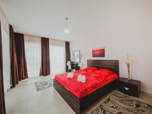 Caesar Beach'te denize sıfır, muhteşem konumda satılık 3+1 İkiz Villa 