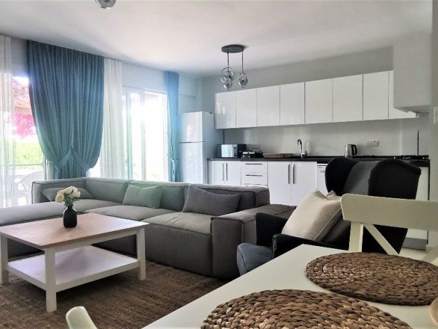 Satılık yarı müstakil villa 3+1 Caesar Beach mükemmel durumda