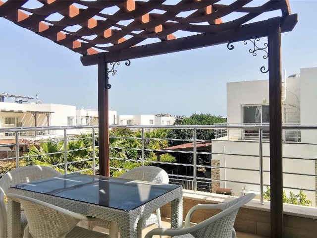 Satılık yarı müstakil villa 3+1 Caesar Beach mükemmel durumda