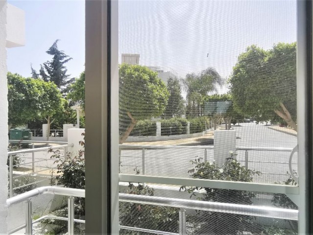 Satılık yarı müstakil villa 3+1 Caesar Beach