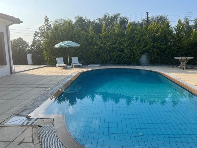 GİRNE / ALSANCAK  4+1  200m2  BUNGALOW with SWIMMING POOL and FULLY FURNISHED   -   DOĞAN BORANSEL  mobile /WhatsApp: +90533-8671911