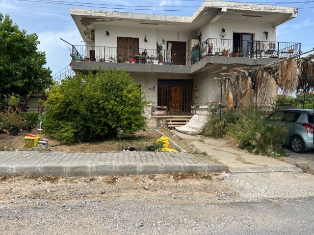 GİRNE , KARŞIYAKA  Ground Floor House with 3 Bedrooms , walking distance to the sea ,  shops and res