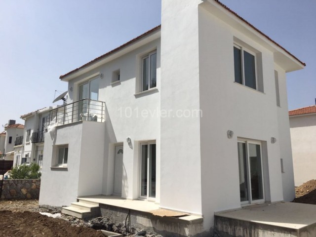 3+1 VILLA in Çatalköy, Kyrenia: Doğan Boransel 0533-8671911