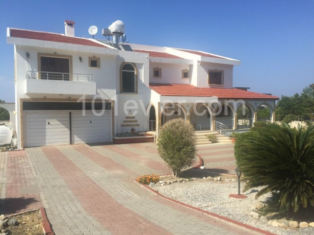 SOLE AGENT - Beautiful and charming 4 bedroom large VILLA with great size of  land and swimming  pool  located in KYRENIA , LAPTA : Contact : Doğan Boransel 0533-8671911