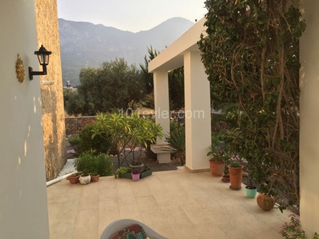 KYRENIA LAPTA AREA WITH SPECTACULAR VIEW 4+1 LUXURIOUS VILLA WIT SWIMMING POOL: DOĞAN BORANSEL 0533 867 19 11