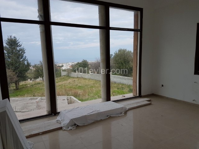 SOLE AGENT FOR SALE KYRENIA ALSANCAK AREA 4 BEDROOM VILLA WITH SPECTACULAR VIEWS AND IN