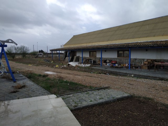 Bauernhaus Zum Verkauf In Nikosia Demirhan.. ** 