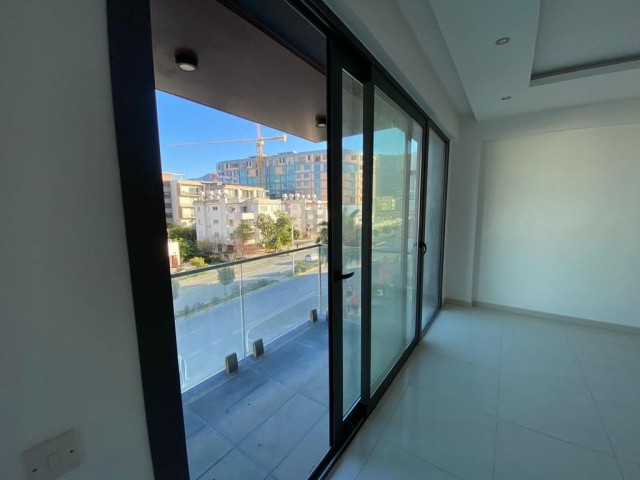 2+1 Zero Apartment in a New Building in Central Kyrenia