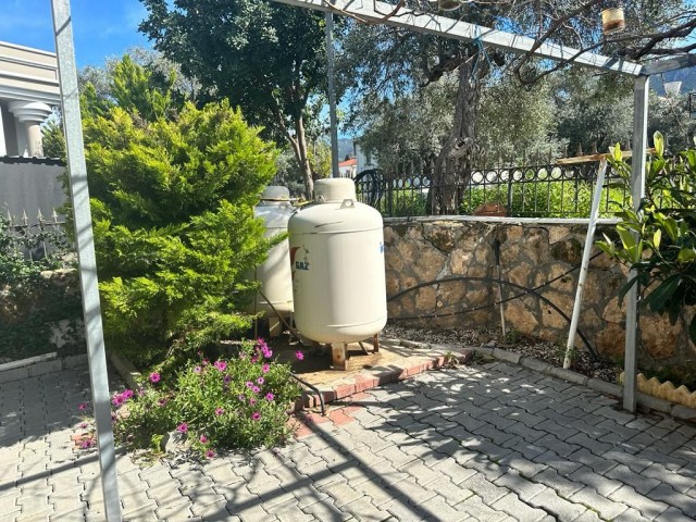 3+1 VILLA MIT POOL MIT BLICK AUF DIE BERGE UND DAS MEER IN OZANKOY