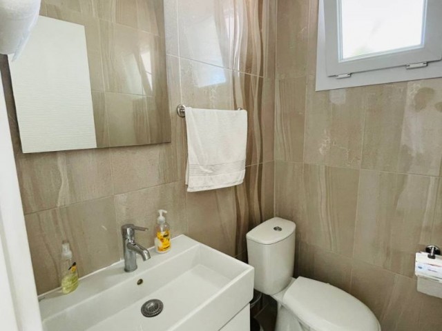 GİRNE MERKEZDE SATILIK 3+1 DOUPLEX PENTHOUSE 