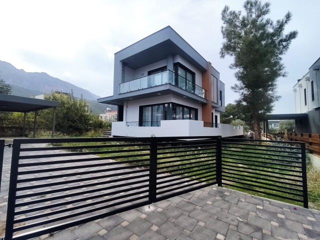 3+1 Villa for Sale in a Magnificent Location in a Natural Area