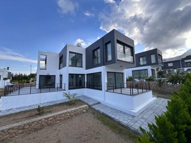 GİRNE ÇATALKÖYDE SATILIK 3+1 SIFIR VILLA