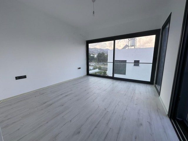 GİRNE ÇATALKÖYDE SATILIK 3+1 SIFIR VILLA