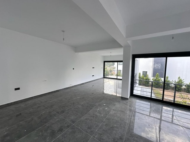 GİRNE ÇATALKÖYDE SATILIK 3+1 SIFIR VILLA