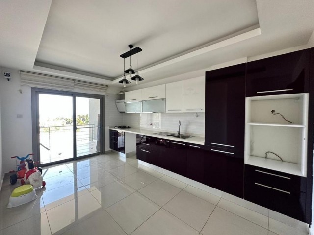 NEW in 3 bedroom apartment for rent in girne