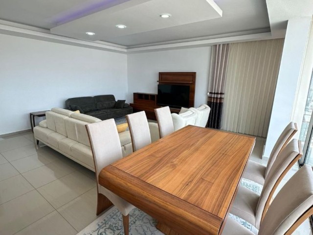 Новая 3-комнатная квартира в аренду в Кирении