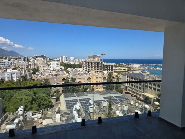 Apartment mit 3 Schlafzimmern, Meerblick und eigenem Pool