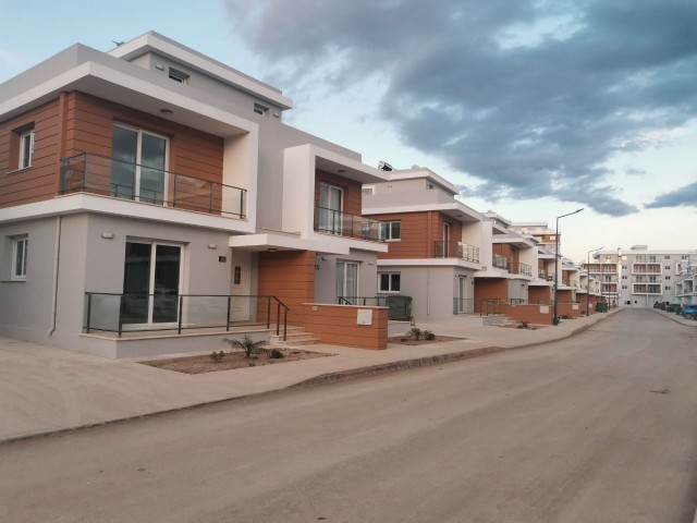 Semi detached house with its own large garden. There are only 10 such houses in the residential complex! New modern residential complex 'Royal Sun Elite' in the Mediterranean resort of Northern Cyprus. 15 minutes walk to the sandy 'Long Beach' (cafes, restaurants, amusement park), 10 minutes to the 