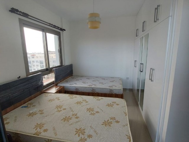 Komplett möblierte 2+1 Penthouse-Wohnung zum Verkauf mit Meerblick an der Salamis Road, Nordzypern Famagusta