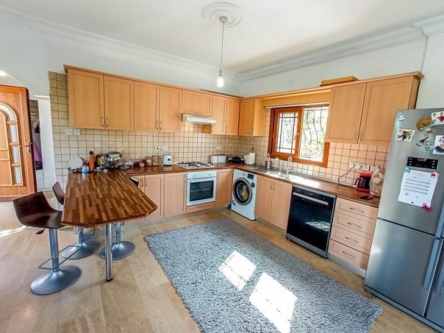 Girne Çatalköyde Deniz Manzaralı Ortak Havuzlu Müstakil 2+1 Villa 119000 Stg 