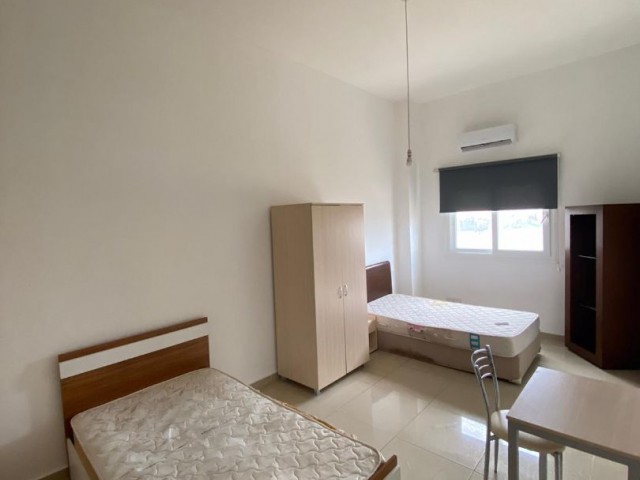 3+1 Wohnung Zu vermieten in Nikosia Kucuk Kaymakli 4800 TL ** 