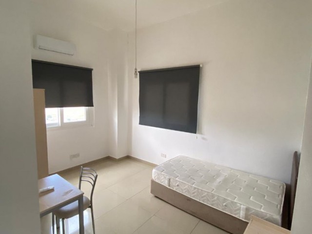 3+1 Wohnung Zu vermieten in Nikosia Kucuk Kaymakli 4800 TL ** 