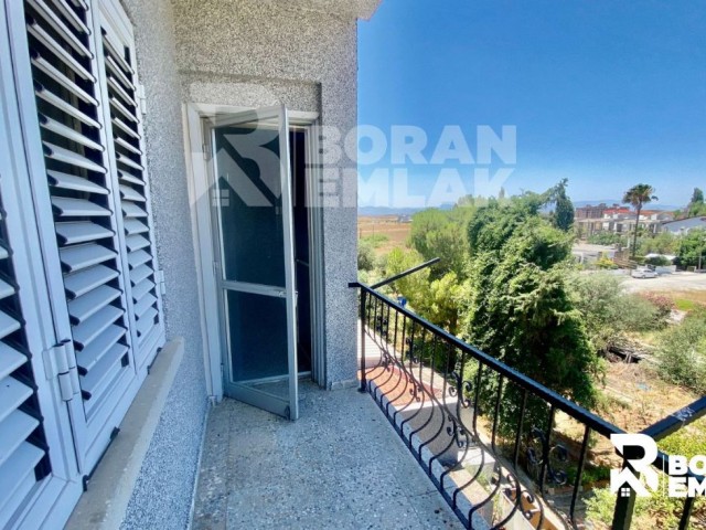 3+1 Wohnungen zur Miete in Kyrenia Bosporus 4000 TL ** 