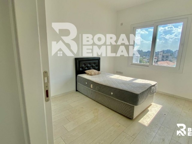 Lefkosa Gonyeli'de SATILIK Muhtesem Manzarali 2+1 Penthouselar 