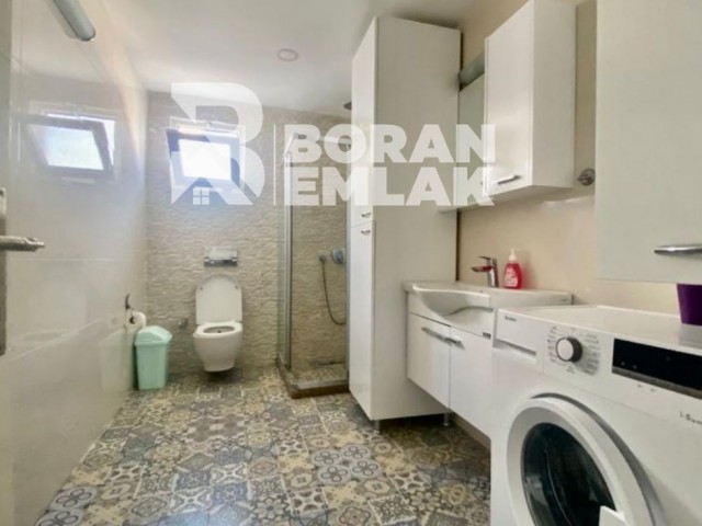 Girne Esentepe'de Kiralık 3+1 Full Eşyalı Havuzlu Luks Villa 