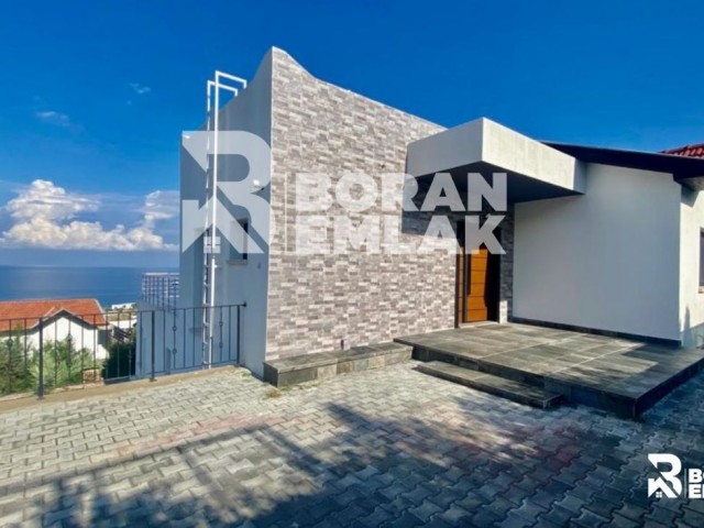 Girne Esentepe'de Kiralık 3+1 Full Eşyalı Havuzlu Luks Villa 