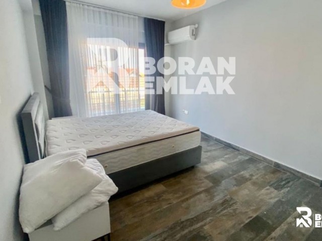 Girne Esentepe'de Kiralık 3+1 Full Eşyalı Havuzlu Luks Villa 