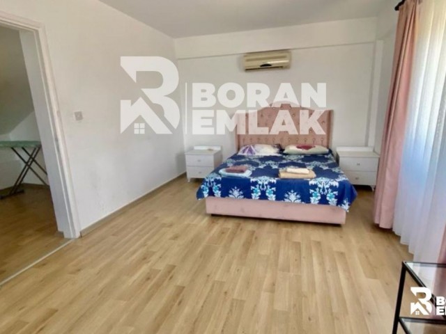 Girne Esentepe'de Kiralık 4+1 Full Eşyalı Havuzlu Villa 