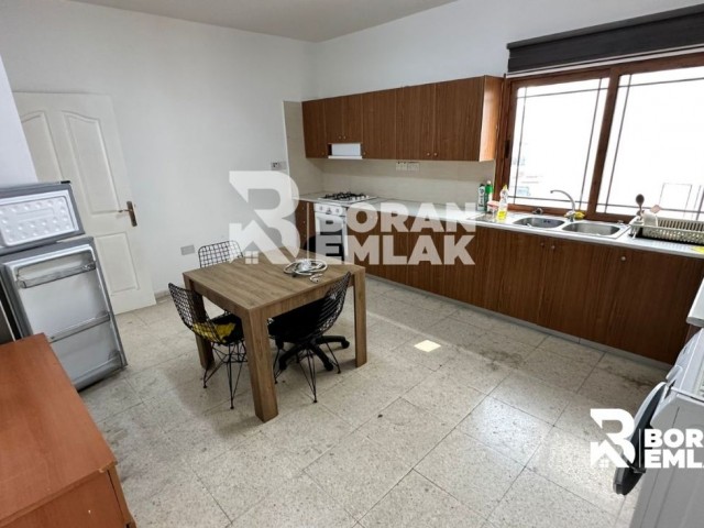 3+1 Apartment for Rent in Kucuk Kaymakli District of Nicosia 9000 TL