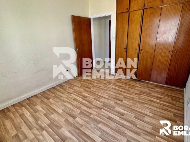3+1 Unfurnished OFFICE for Rent on the MAIN STREET in Lefkosa Dereboyu