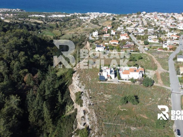 Grundstück mit herrlicher Aussicht zum Verkauf in Kyrenia Esentepe