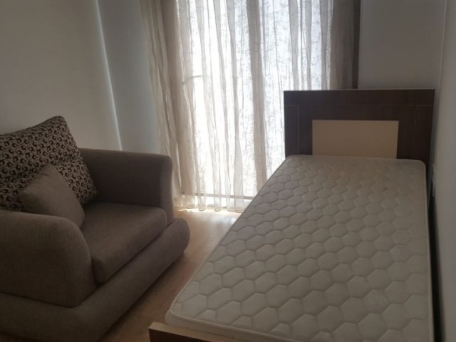 Flat To Rent in Yukarı Girne, Kyrenia