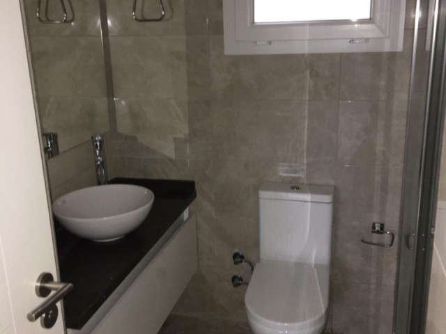 Flat To Rent in Alsancak, Kyrenia