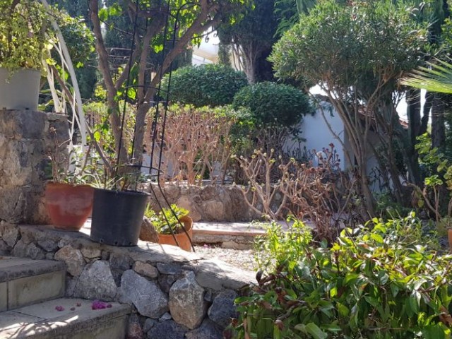 Villa To Rent in Çatalköy, Kyrenia