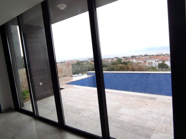 Extraordinary Ultra-Modern Panoramic View Villa ** 