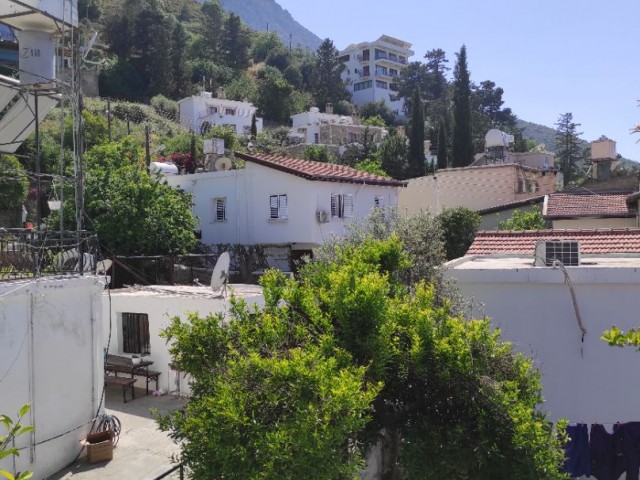 3 bedroom village house in Bellapais