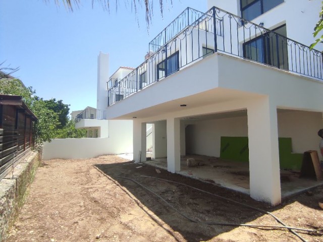 Catalkoyde Müthiş Manzarali Modern Villa