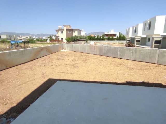 Detached Villas in Yenikent 3 + 1 and 4 + 1 close to completion ** 