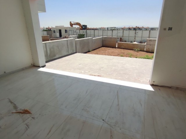 Detached Villas in Yenikent 3 + 1 and 4 + 1 close to completion ** 