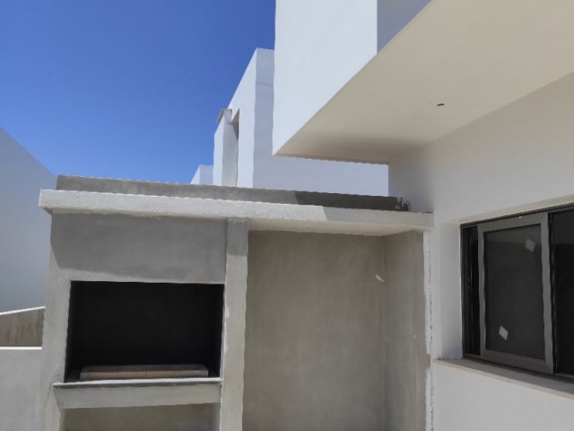 Detached Villas in Yenikent 3 + 1 and 4 + 1 close to completion ** 