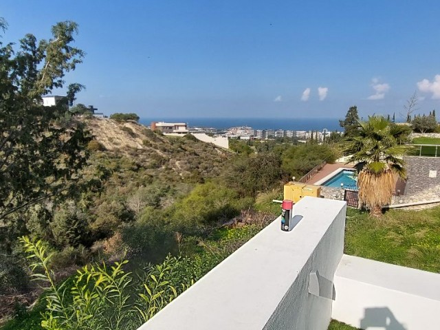 Villa mit herrlicher Aussicht auf die Ringstraße von Kyrenia