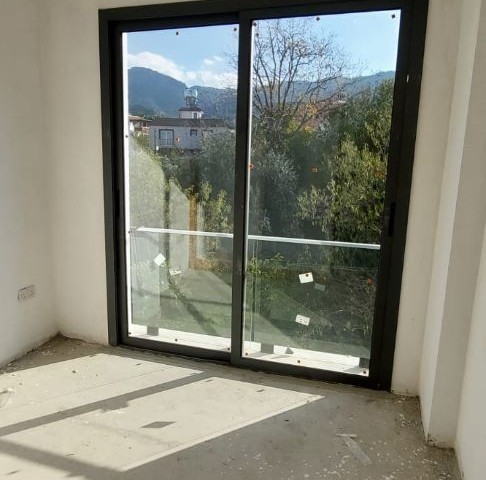 Flat For Sale in Alsancak, Kyrenia