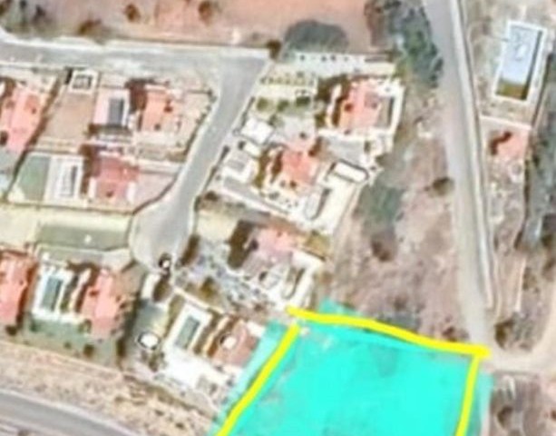 Denize Yürüme Mesafesinde 1 Villa Yapılabilir